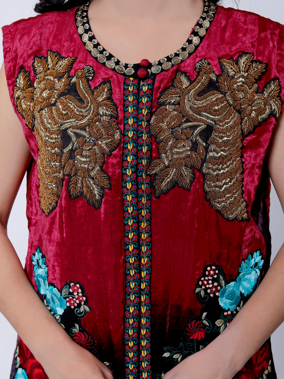 Paisley Embroidery Kurta