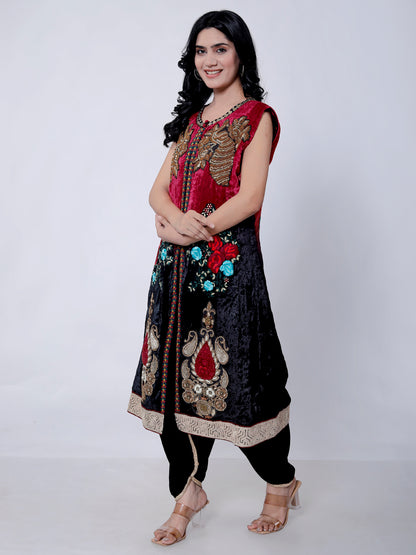 Paisley Embroidery Kurta